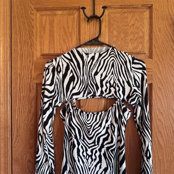 SHEIN ICON Zebra Stripe Super Crop Top and Cami Dress Black White M New - Picture 3 of 9